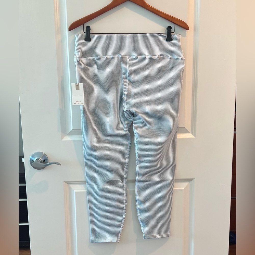 GOOD AMERICAN Seamless Chunky Rib High Rise Leggings - Picture 9 of 16